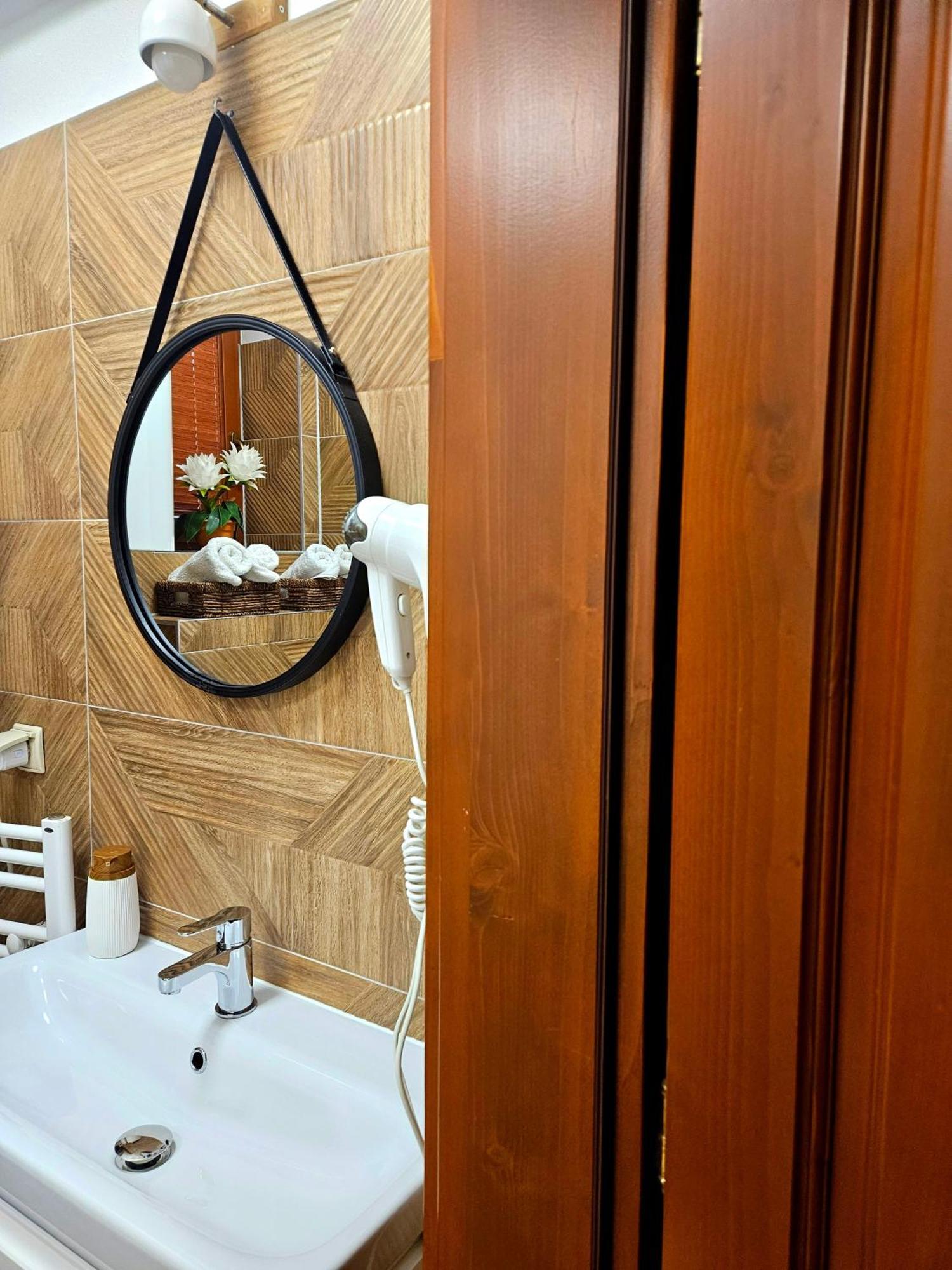 Apartament Z Widokiem Na Gory - Split Ac, Private Terrace, Private Parking Косцелиско Экстерьер фото