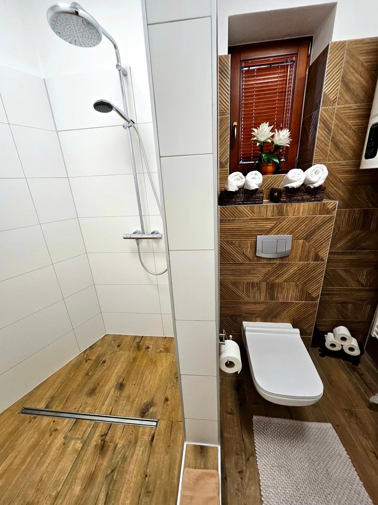 Apartament Z Widokiem Na Gory - Split Ac, Private Terrace, Private Parking Косцелиско Экстерьер фото